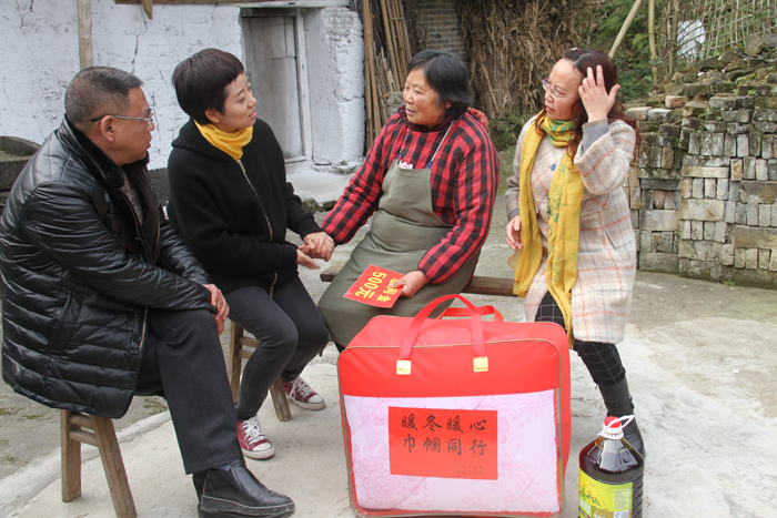 广安市妇联党组书记张艳萍深入武胜、华蓥、邻水开展走访慰问活动